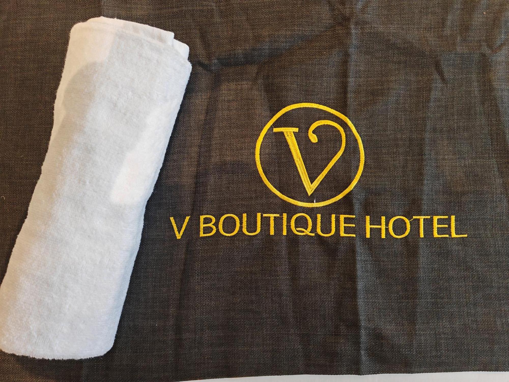 V Boutique Hotel Seremban Exterior foto